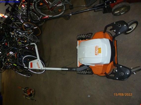 Used Stihl RMA 765 V Cordless lawn mower for Sale (Auction Premium) | NetBid Industrial Auctions