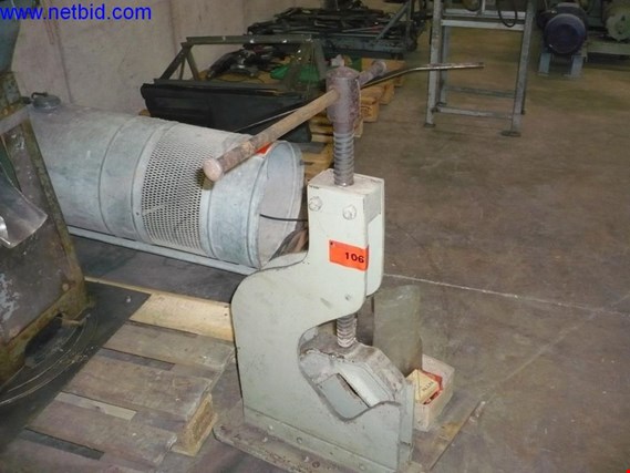 Used Spindle vice for Sale (Trading Premium) | NetBid Industrial Auctions