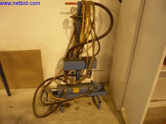 Used Hydraulic ram for Sale (Trading Premium) | NetBid Industrial Auctions