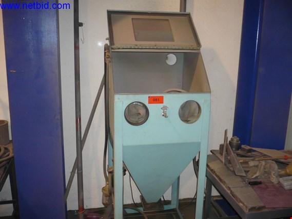 Used Wiwox RA24-A Two-hand blasting unit for Sale (Trading Premium) | NetBid Industrial Auctions