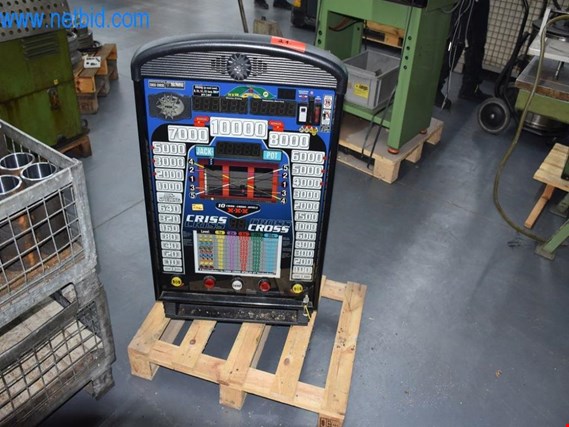 Criss Cross Slot machine gebruikt kopen (Auction Premium) | NetBid industriële Veilingen