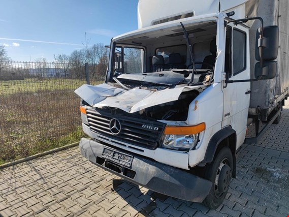 Used Mercedes Benz  VARIO 816D Pritsche 6m 2xA Truck tarpaulin bows - Accident for Sale (Auction Premium) | NetBid Industrial Auctions