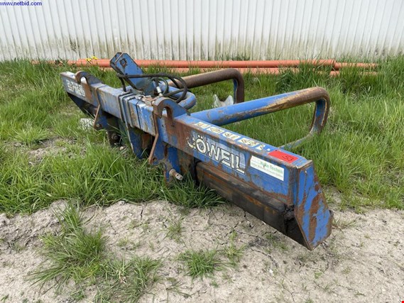 Used Göweil G 60220 Cultivation square bale tongs for Sale (Auction Premium) | NetBid Industrial Auctions
