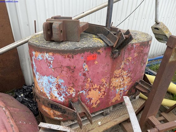Used Attachment concrete counterweight for Sale (Auction Premium) | NetBid Industrial Auctions