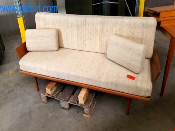 Used Couch for Sale (Trading Premium) | NetBid Industrial Auctions
