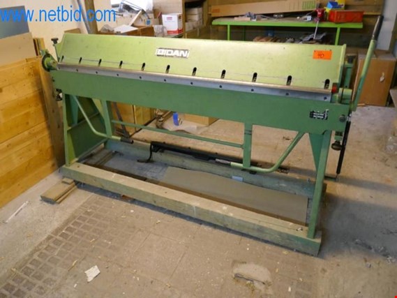 Used Cidan KBL 20 Hand folding machine for Sale (Auction Premium) | NetBid Industrial Auctions