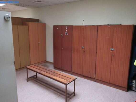 Used 17 Cabinets for Sale (Trading Premium) | NetBid Slovenija