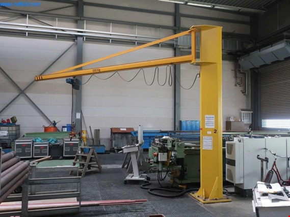 Column-mounted slewing crane gebruikt kopen (Auction Premium) | NetBid industriële Veilingen