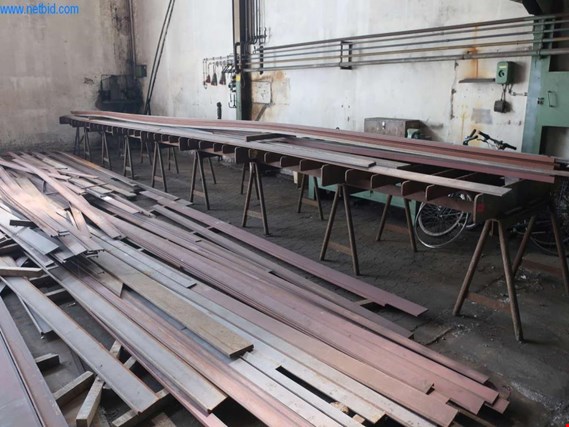Used Cutting table design for Sale (Auction Premium) | NetBid Industrial Auctions