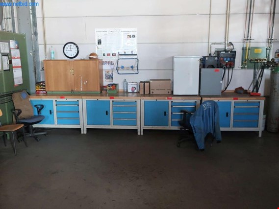 Used 4 Workbenches for Sale (Auction Premium) | NetBid Industrial Auctions