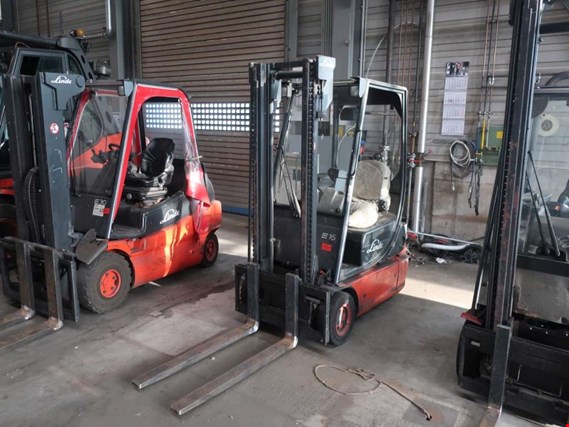 Used Linde E16C-02 Electric forklift for Sale (Auction Premium) | NetBid Industrial Auctions