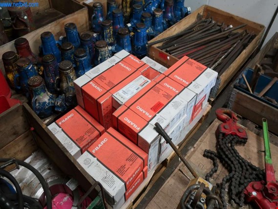 Used Filarc PZ6113 18 Pack MIG MAG welding wire for Sale (Trading Premium) | NetBid Industrial Auctions