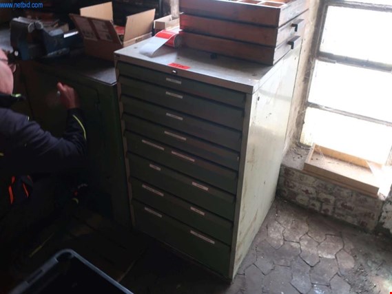 Telescopic drawer cabinet - later release (Auction Premium) | NetBid ?eská republika