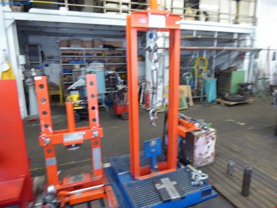Used Yale RPYS-1215 hydraulic test bench for lifting equipment for Sale (Auction Premium) | NetBid Industrial Auctions
