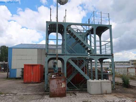 Used 2 Staircases in 20´ sea container format for Sale (Auction Premium) | NetBid Industrial Auctions