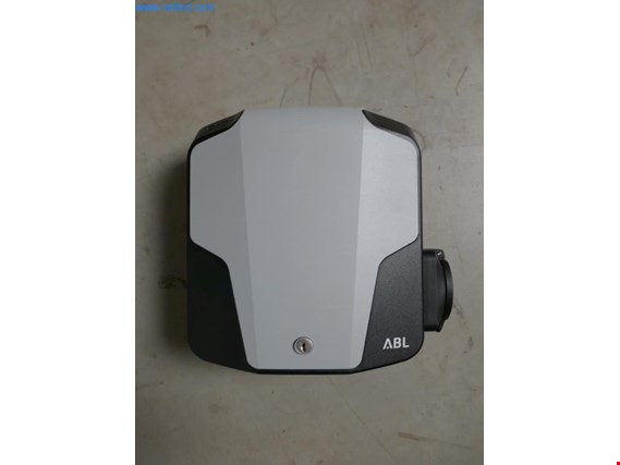 ABL 2MH1 (1W) Electric Vehicle Charger (Online Auction) | NetBid España