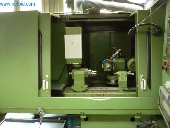 Used Saacke UWIICNC CNC tool grinding machine for Sale (Auction Premium) | NetBid Industrial Auctions
