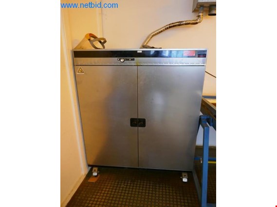 Used Memmert UFE 800 Universal warming cabinet for Sale (Auction Premium) | NetBid Industrial Auctions