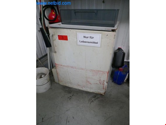 Used Refrigerator for Sale (Auction Premium) | NetBid Industrial Auctions