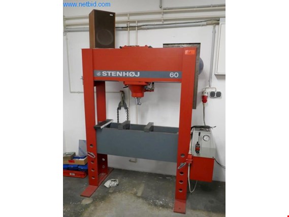 Used Stenhoj 60 hydraulic workshop press for Sale (Auction Premium) | NetBid Industrial Auctions