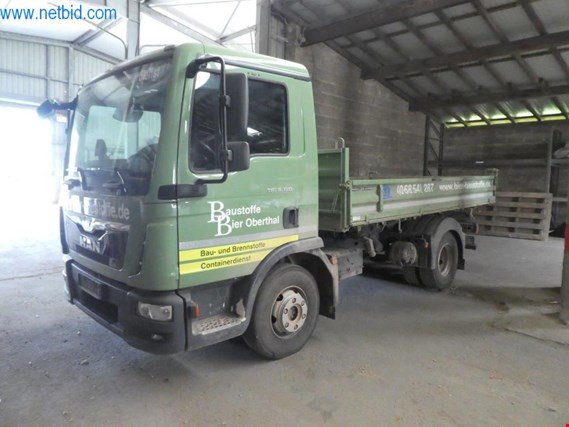Used MAN TGL 8.180 4x2 BB Truck tipper for Sale (Auction Premium) | NetBid Industrial Auctions