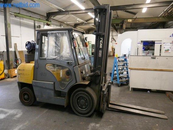 Used TCM FG 45 T9 V LPG four-wheel forklift truck (later pickup by Netbid release). for Sale (Auction Premium) | NetBid Industrial Auctions