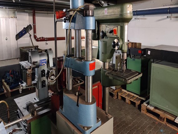 Used Matra 4625.00000.280 Hydraulic workshop press for Sale (Auction Premium) | NetBid Industrial Auctions