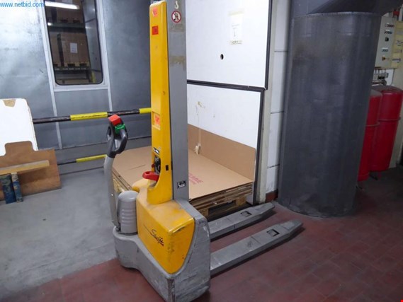 Used Jungheinrich Swift Electric high lift truck (48) for Sale (Auction Premium) | NetBid Industrial Auctions