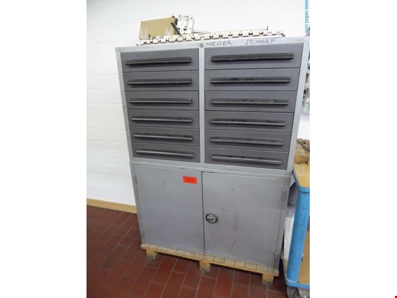 Used 2 Metal cabinets for Sale (Trading Premium) | NetBid Industrial Auctions