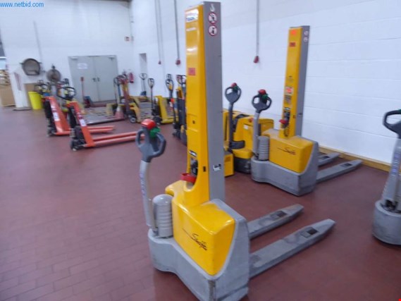 Used Jungheinrich Swift Electric high lift truck for Sale (Auction Premium) | NetBid Industrial Auctions