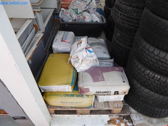 1 Posten Plasters, concrete, mortar and other bagged products (Auction Premium) | NetBid España