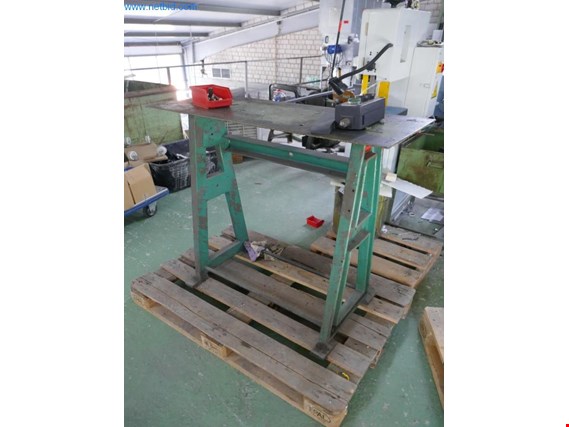 Used Machine table/ pedestal for Sale (Trading Premium) | NetBid Industrial Auctions