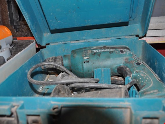 Used Makita Makita hammer drill as well as Makita angle grinder for Sale (Auction Premium) | NetBid Industrial Auctions