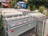 Construction site barrier + accessories