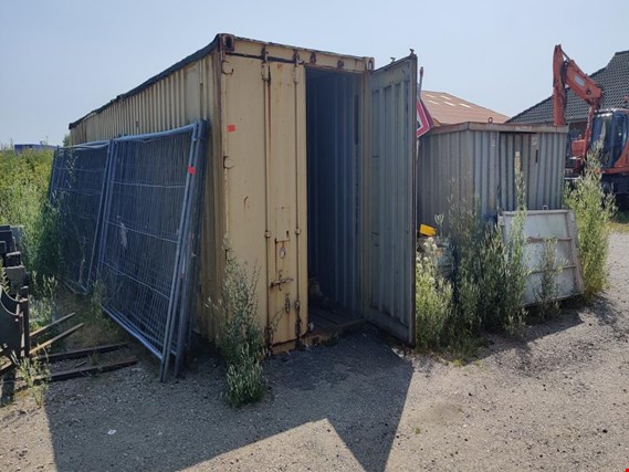 Used 40 ft container w. content (construction/hand tools) for Sale (Auction Premium) | NetBid Industrial Auctions
