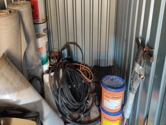 Used Storage container w. stop lugs for Sale (Auction Premium) | NetBid Industrial Auctions