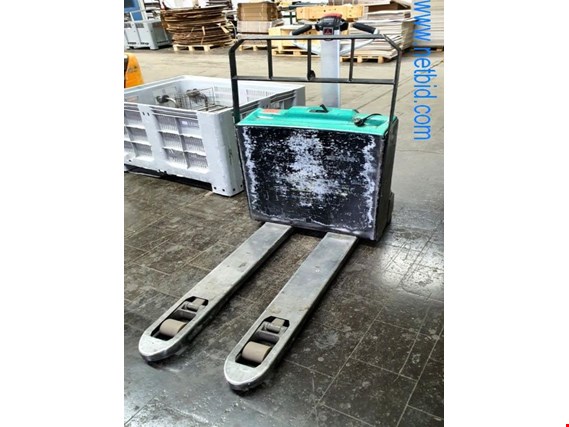 Used Mitsubishi PBP16N2 Electric drawbar low-floor trolley for Sale (Online Auction) | NetBid Industrial Auctions