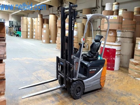 Used Still RX50-15 Electric tricycle forklift - Release only from Dec/22 by arrangement for Sale (Auction Premium) | NetBid Industrial Auctions