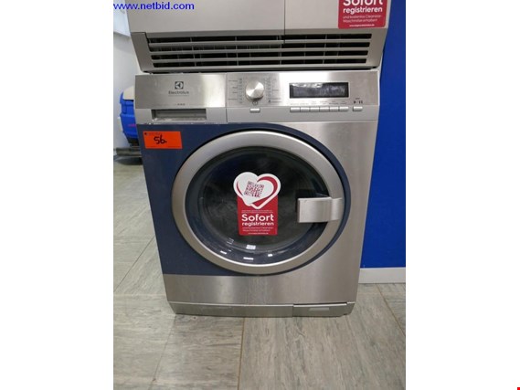 Used Electrolux WE170P Commercial washing machine for Sale (Auction Premium) | NetBid Industrial Auctions