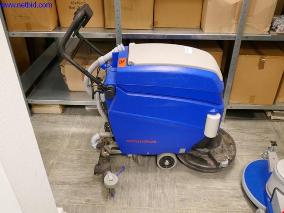 Used Columbus RA 55/B 40 iL Q Scrubber dryer (automatic cleaning machine) for Sale (Trading Premium) | NetBid Industrial Auctions