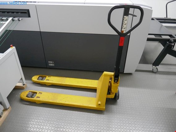 Used PTH50 20-45T Pallet truck for Sale (Auction Premium) | NetBid Industrial Auctions