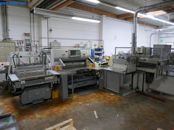 Used Polar 137 XT Autotrim Paper cutting machine for Sale (Auction Premium) | NetBid Slovenija