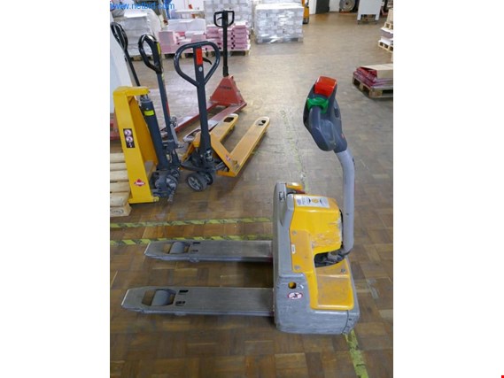 Used Jungheinrich EME12 Electric low-floor pallet truck (released for collection at the end of December) for Sale (Trading Premium) | NetBid Industrial Auctions