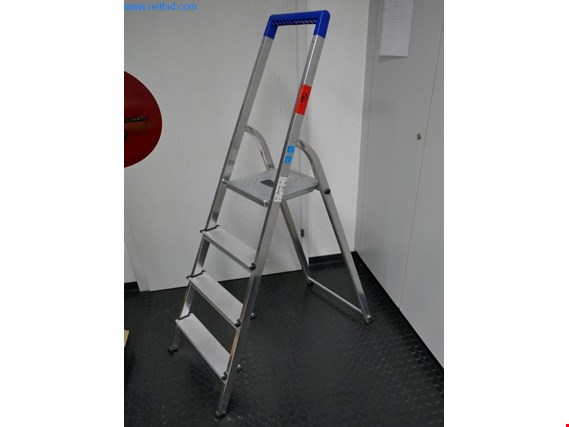 Used Aluminum household ladder for Sale (Auction Premium) | NetBid Industrial Auctions