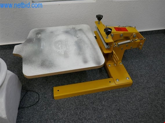 Used Hand T-Shirt Presse for Sale (Auction Premium) | NetBid Industrial Auctions