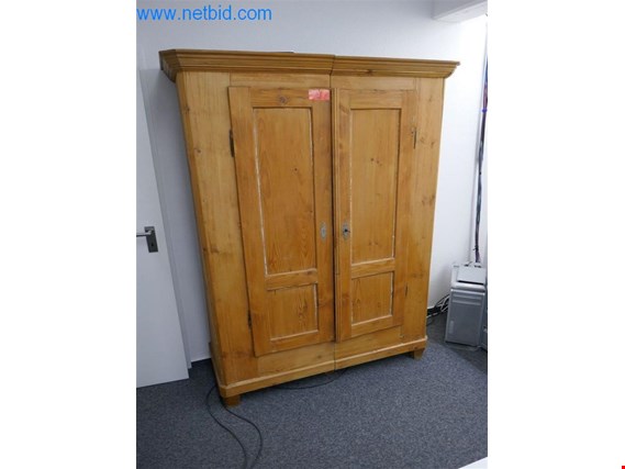 Used Echtholzschrank for Sale (Auction Premium) | NetBid Industrial Auctions