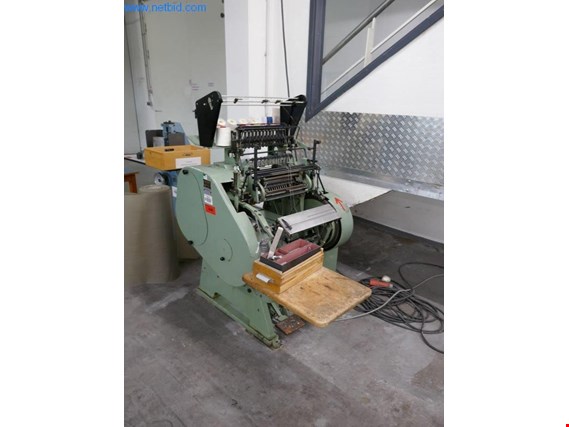 Used Martini FKIV manual thread sewing machine for Sale (Auction Premium) | NetBid Industrial Auctions