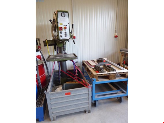 Used Alzmetall AB 35 S Column drilling machine for Sale (Auction Premium) | NetBid Industrial Auctions