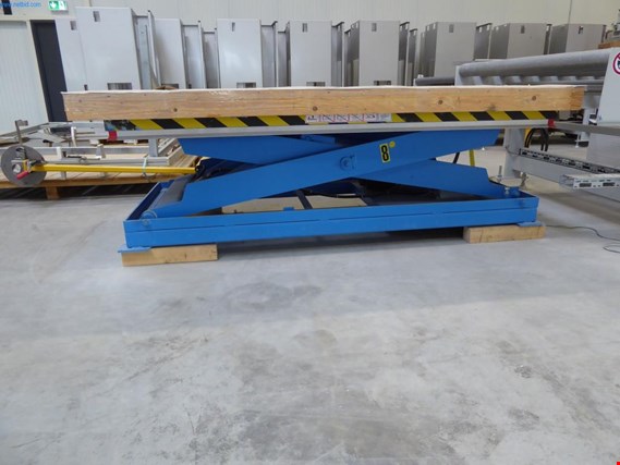 Used hydraulic scissors lift table for Sale (Auction Premium) | NetBid Industrial Auctions