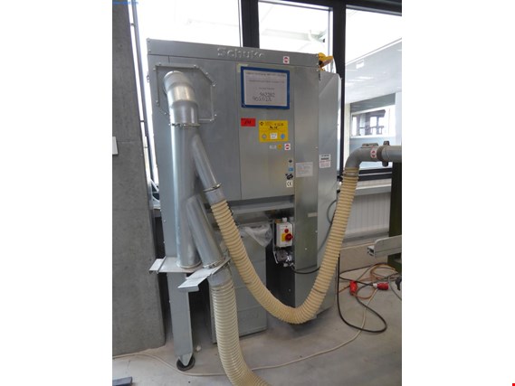 Used Schuko Vacomat 12/14 Dust extractor for Sale (Auction Premium) | NetBid Industrial Auctions
